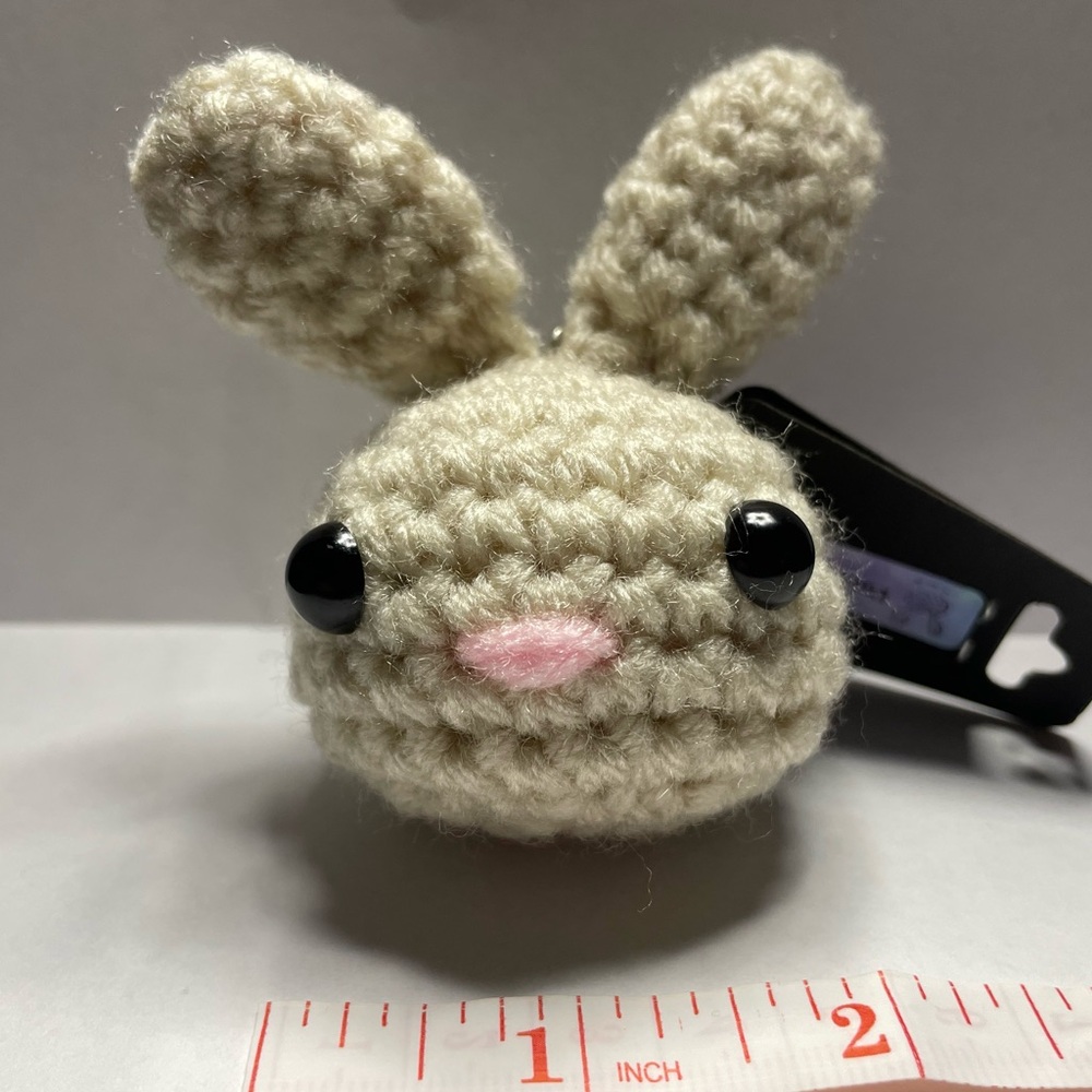 CROCHET MINI MOCHIBUN KEYCHAIN- ARAN